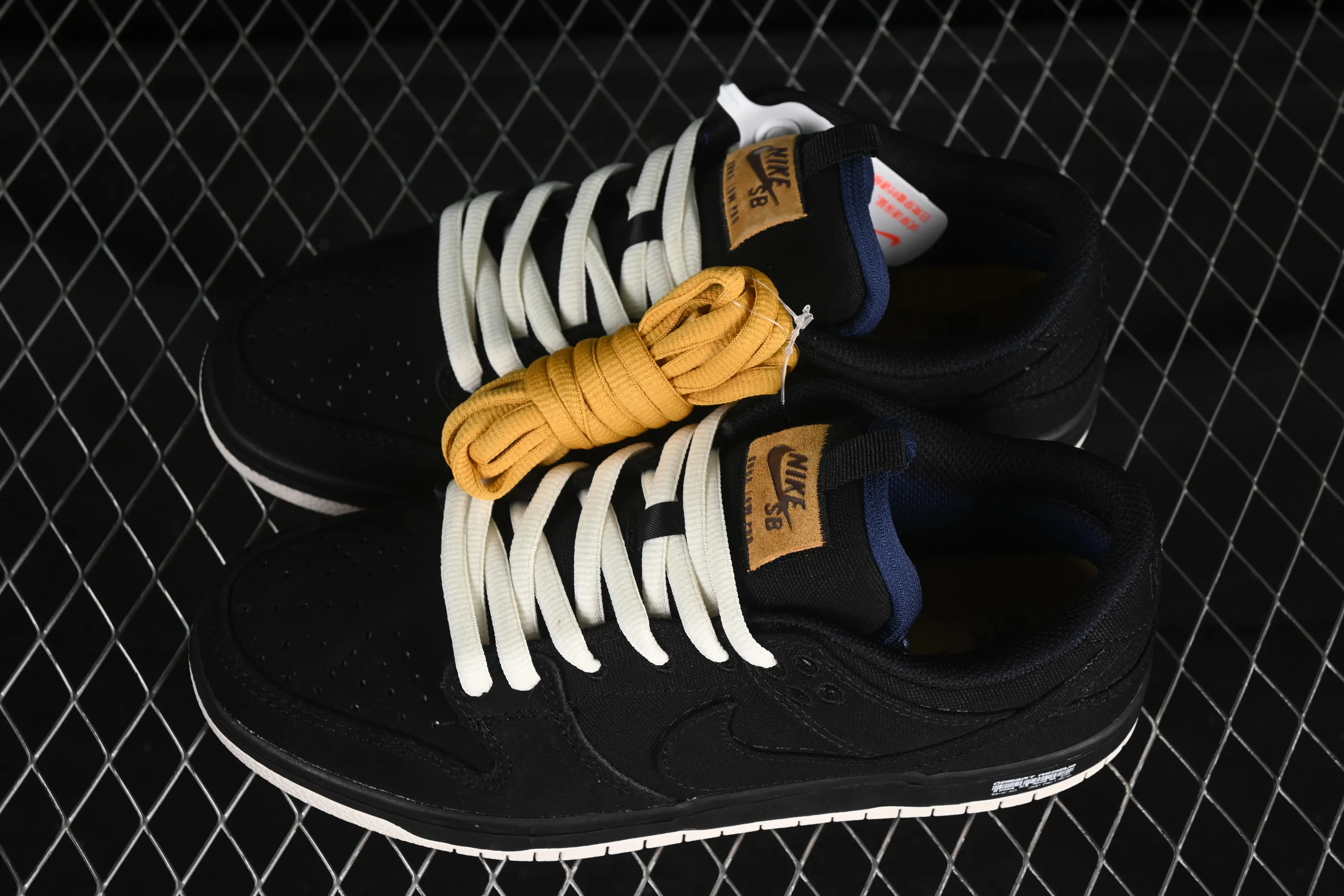 All categories Nk SB Dunk series Nk SB Dunk Low low-top sneakers Nike SB Dunk Low black hole SB low-top sports and leisure sneakers DX6775-400